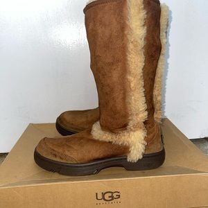 SUNBURST UGGS SIZE 7 SIGNS OF WEAR